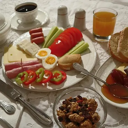 Timoleon Hotel 3*