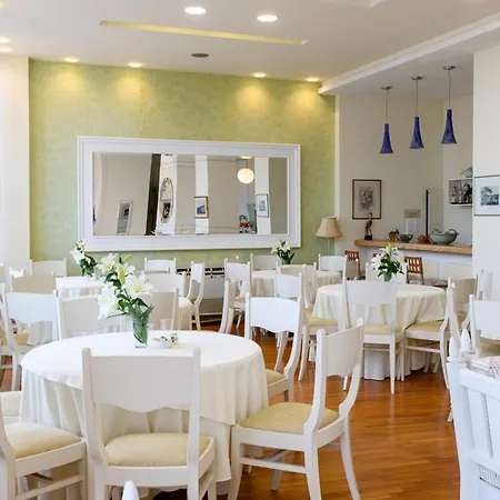 Timoleon Hotel Limenas (Thasos)