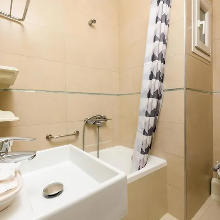 Hotell Timoleon 3*