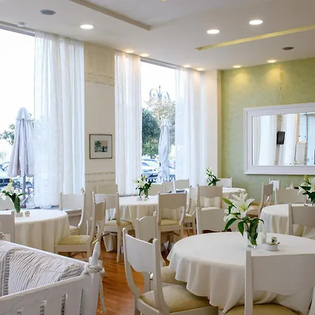 Timoleon 3* Thassos